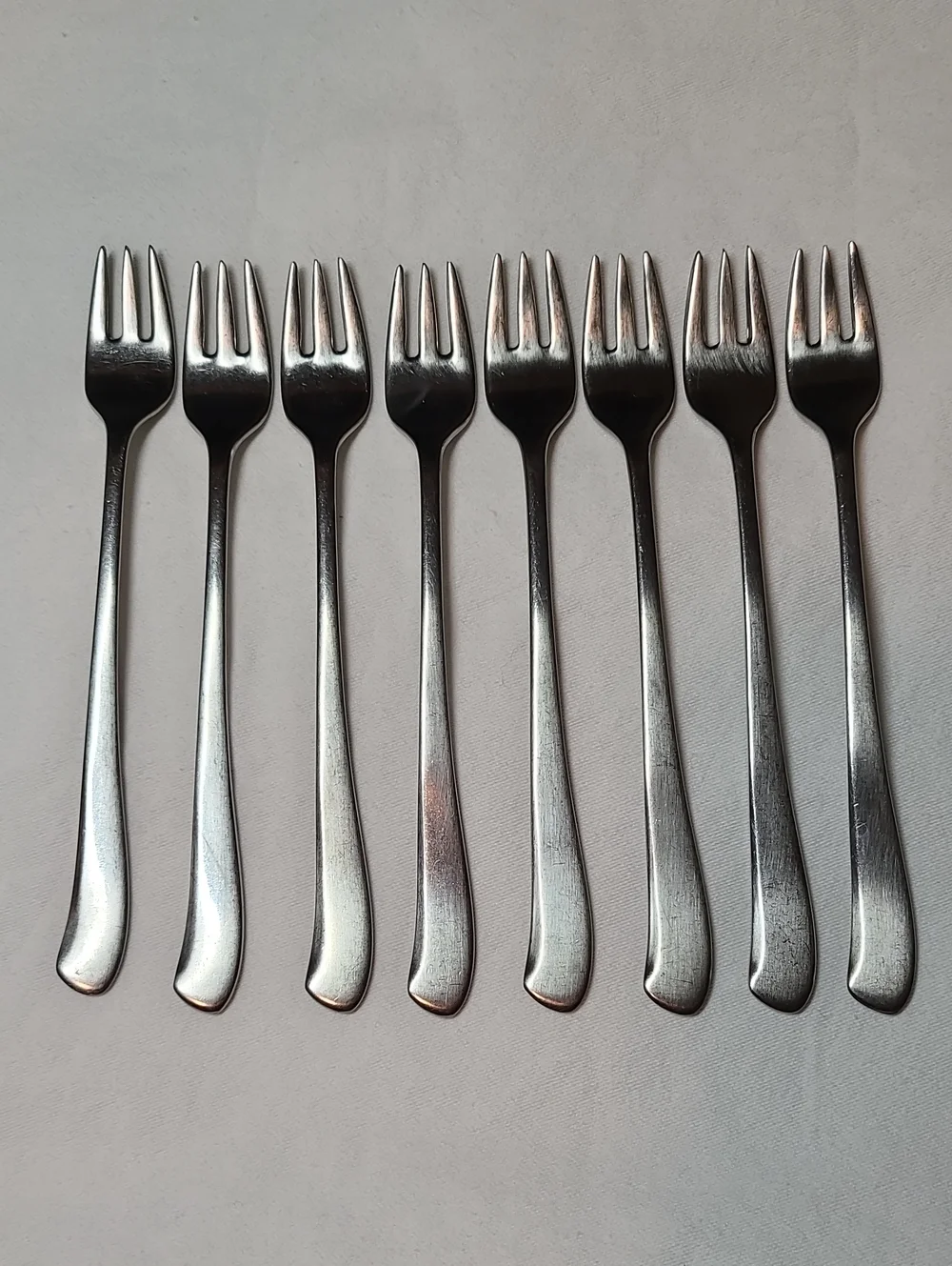 Wallace Stsinless 3 Tine Cocktail Or Seafood Forks, Set Of 8